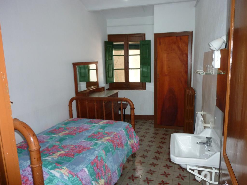 Pension Fonda Vilalta Ribes De Freser Zimmer foto